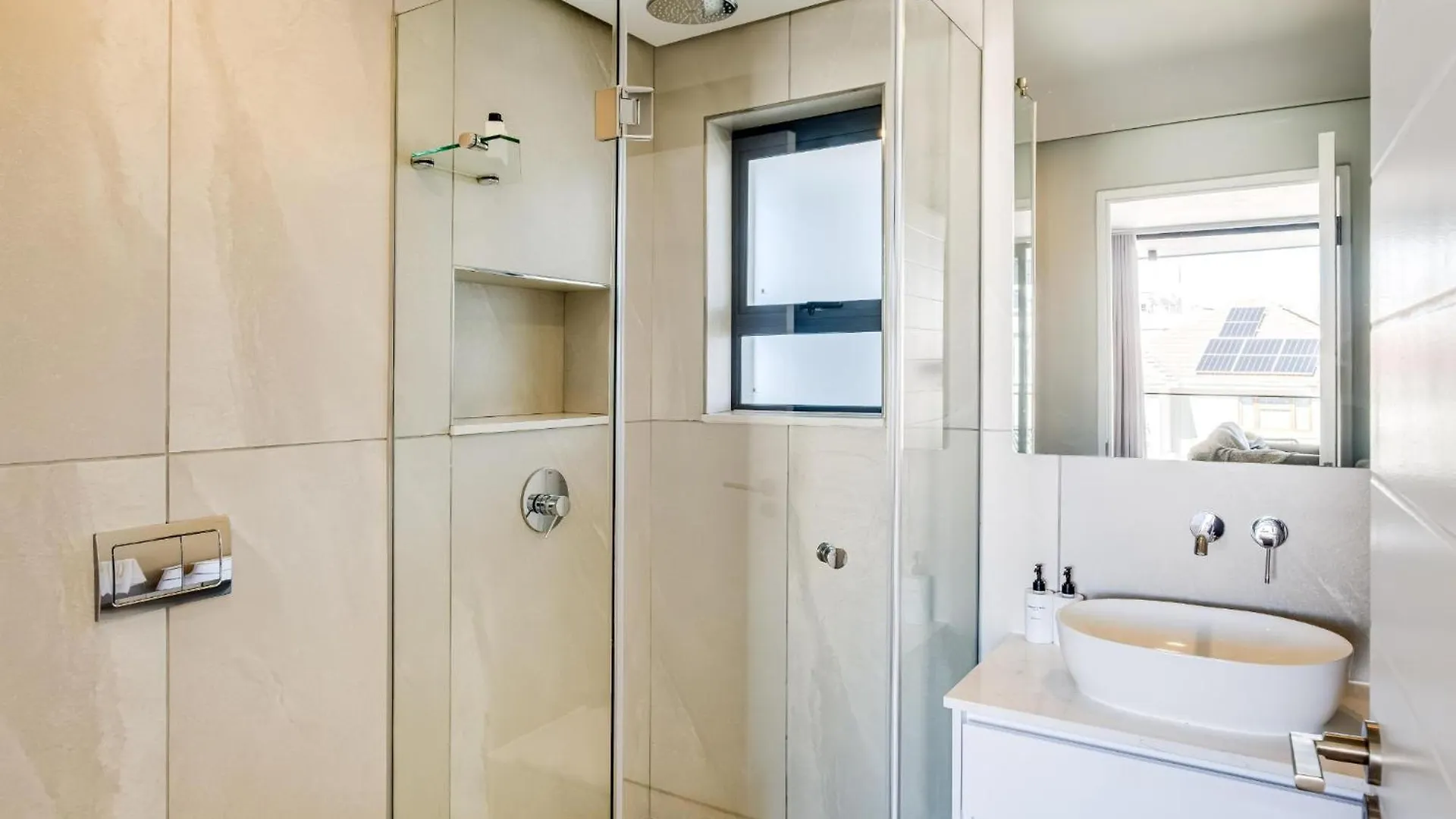 Central Secure Modern Studio W Views Bantry Pad Cape Town 0*,  South Africa