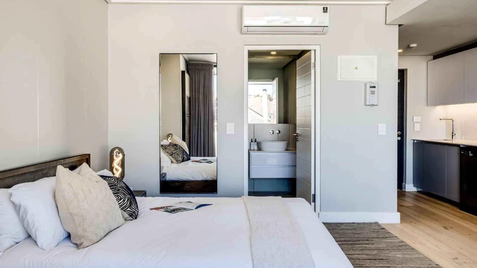 Apartment Central Secure Modern Studio W Views Bantry Pad Cape Town