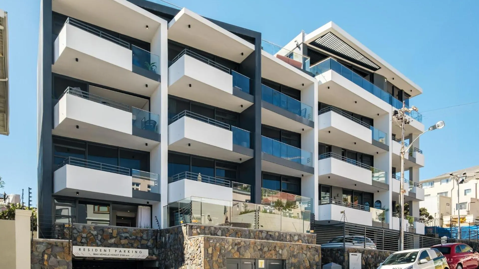 Central Secure Modern Studio W Views Bantry Pad Cape Town