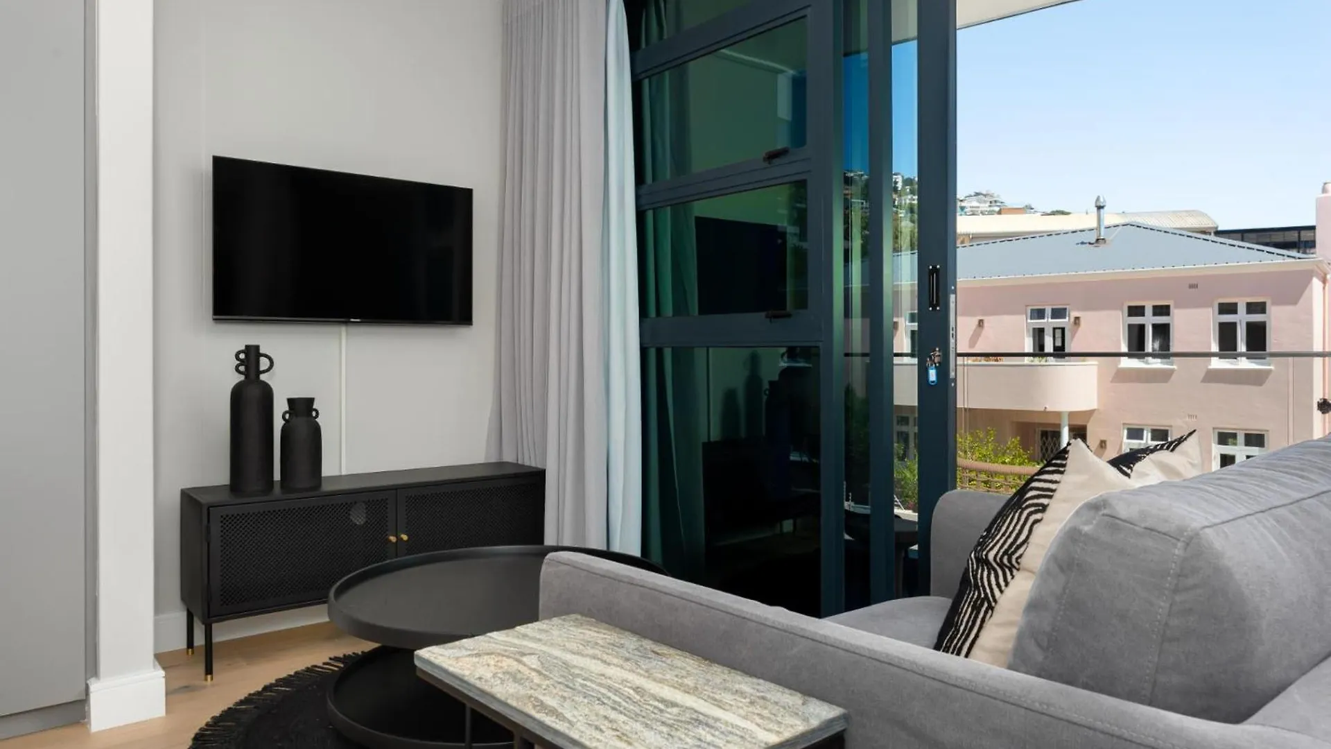 Apartment Central Secure Modern Studio W Views Bantry Pad Cape Town