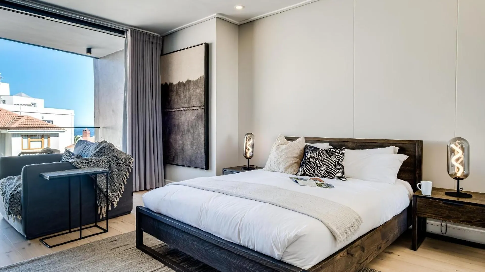 Central Secure Modern Studio W Views Bantry Pad Cape Town 0*,  South Africa